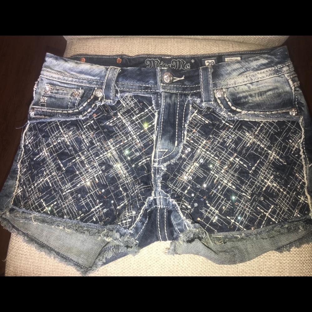 Miss Me embellished signature shorts - size 29